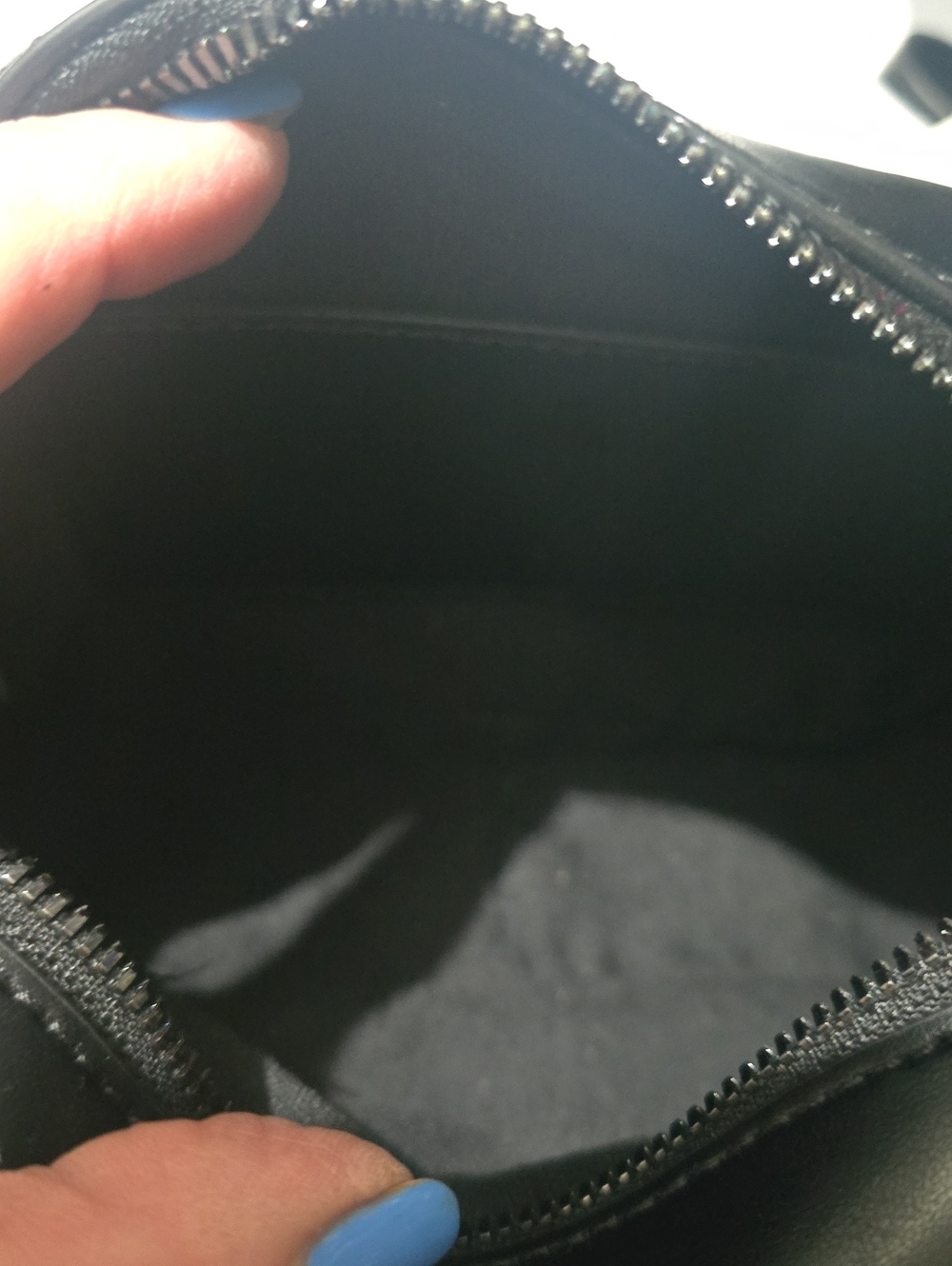 Black Quilted Camera Bag - Picture 2 of 3